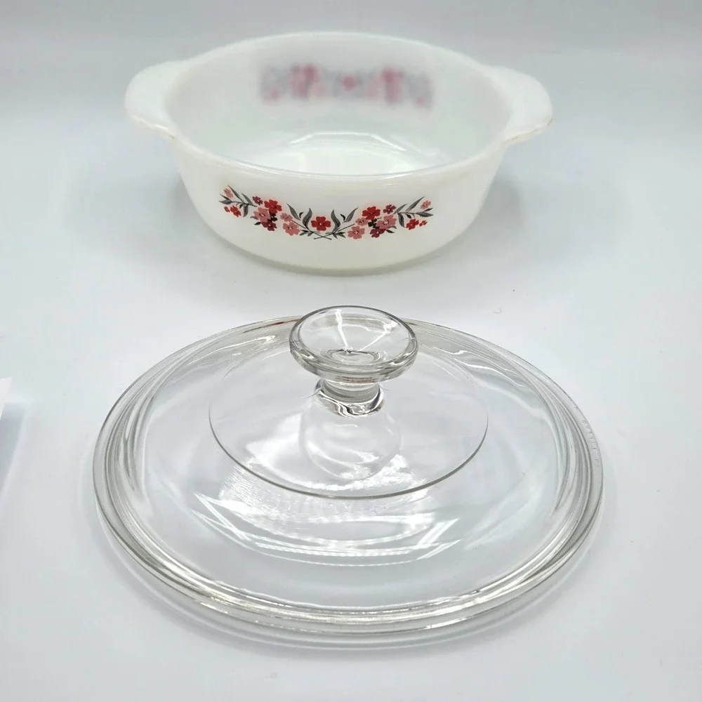 Vintage Anchor Hocking Fire-King Primrose Covered Casserole ‎ Floral with Lid